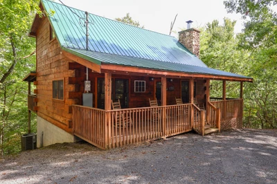 COVE CREEK LODGE