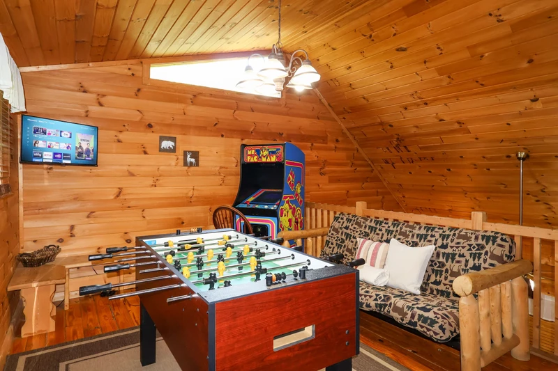 COVE CREEK LODGE