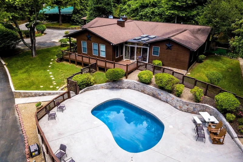 pioneer trail retreat is one of our large cabins in Gatlinburg TN