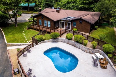pioneer trail retreat is one of our large cabins in Gatlinburg TN